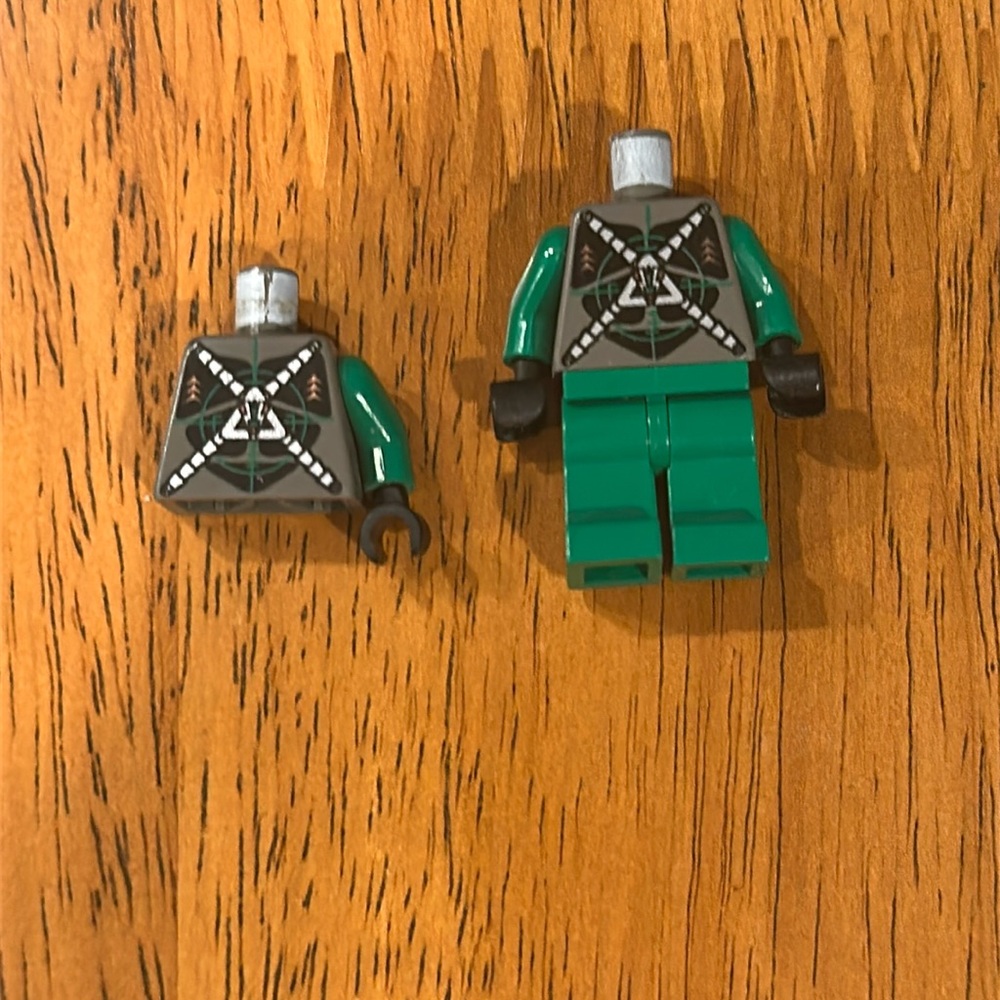 Lego mini figurines vintage late 90’s Zotaxian alien bodies. Original vests